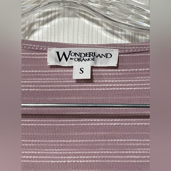 Wonderland by Orange 3/4 Sleeve Shirt With Lace front Purple Cream Stripped - Picture 4 of 5